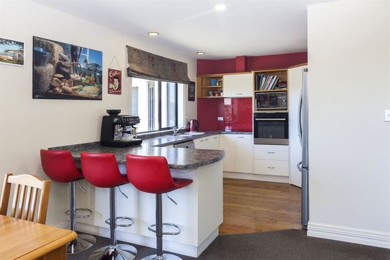 Photo of property in 17 Glencullen Drive, Casebrook, Christchurch, 8051