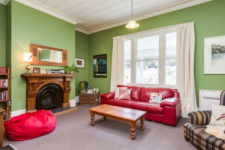 Photo of property in 27 Harbour Terrace, Careys Bay, Port Chalmers, 9023