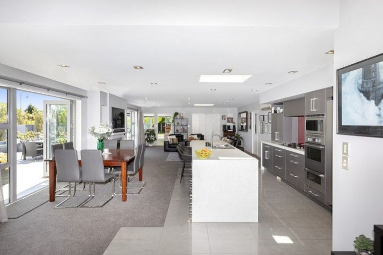 Photo of property in 2 Hemingway Place, Spencerville, Christchurch, 8083