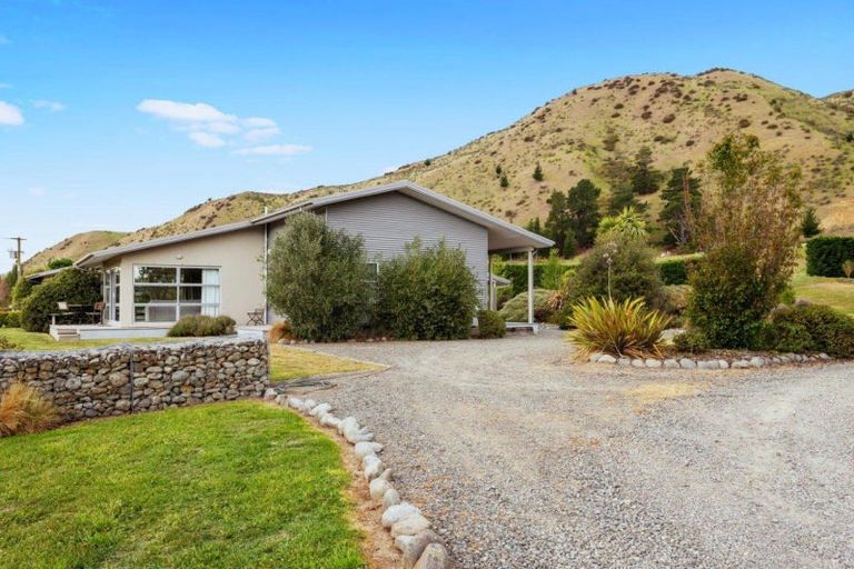 Photo of property in 560 Hurunui Bluff Road, Hurunui, Hawarden, 7385