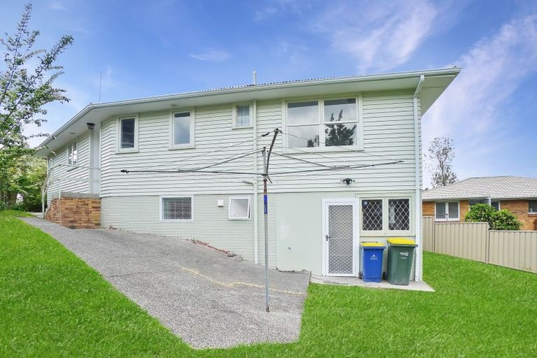 Photo of property in 63 Rehia Road, Massey, Auckland, 0614