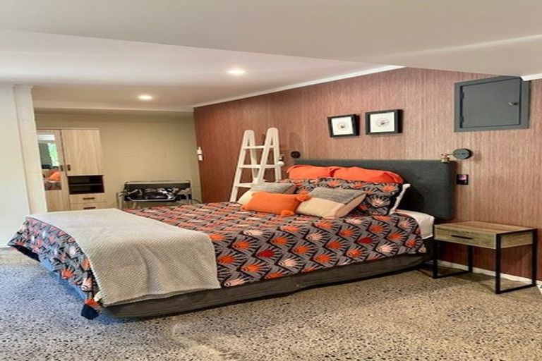 Photo of property in 55a Tui Glen Road, Birkenhead, Auckland, 0626