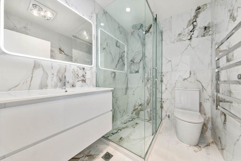 Photo of property in 90b Seymour Road, Sunnyvale, Auckland, 0612