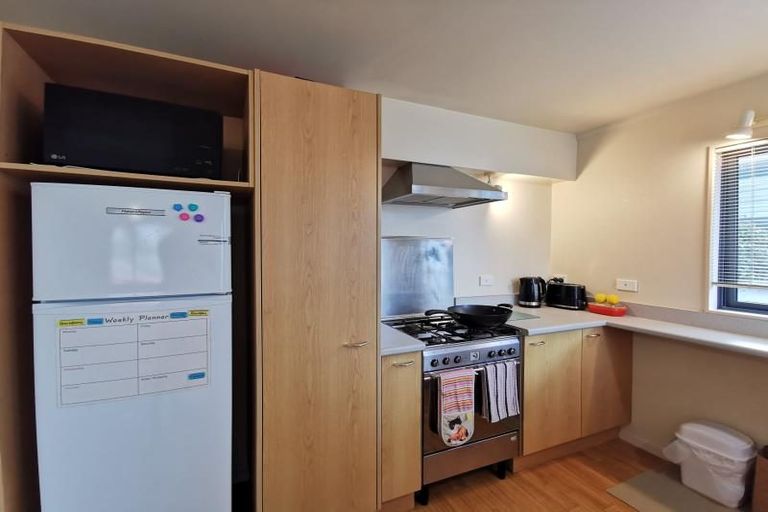 Photo of property in 12 Meadowcroft Grove, Johnsonville, Wellington, 6037