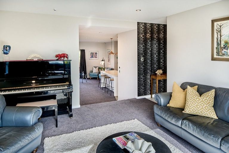 Photo of property in 154 Endeavour Drive, Whitby, Porirua, 5024