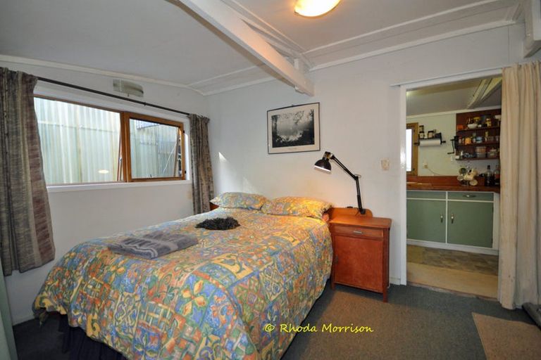 Photo of property in 11 Moana Road, Tinopai, Matakohe, 0593