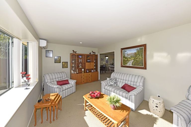 Photo of property in 1 Stable Way, Belfast, Christchurch, 8051