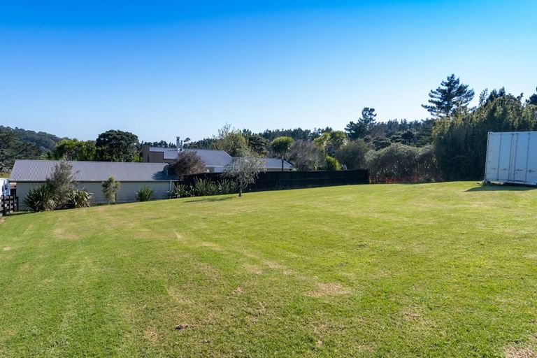 Photo of property in 31 Mcentee Road, Waitakere, Auckland, 0816