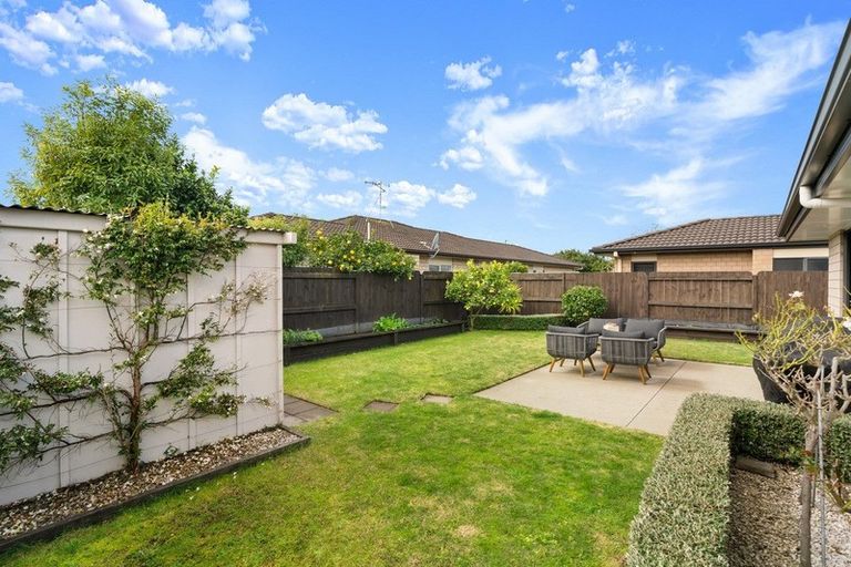 Photo of property in 61 Twin Oak Avenue, Papamoa Beach, Papamoa, 3118