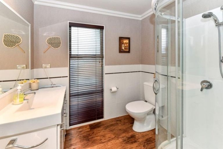 Photo of property in 20 Glenross Drive, Wattle Downs, Auckland, 2103