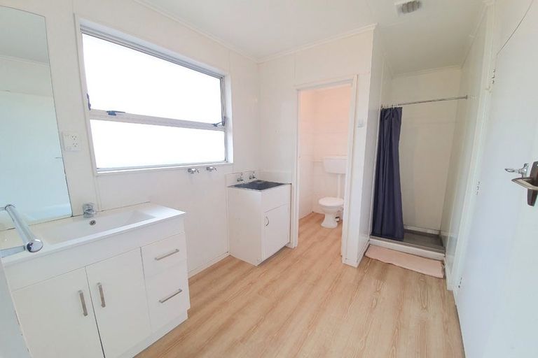 Photo of property in 1/11 Worcester Street, West End, Palmerston North, 4410