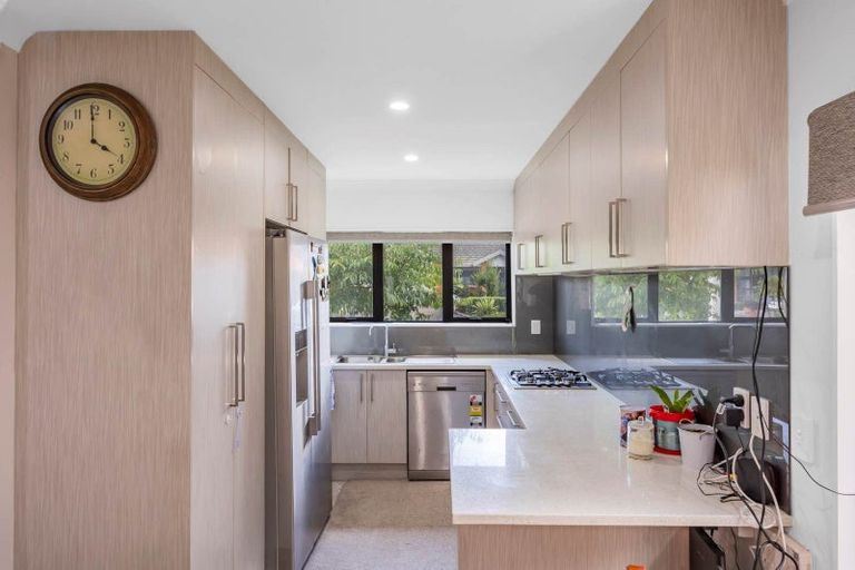 Photo of property in 8a Mahon Place, Papatoetoe, Auckland, 2025