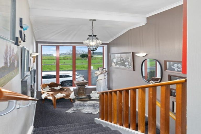 Photo of property in 25 Rogan Street, New Plymouth, 4310