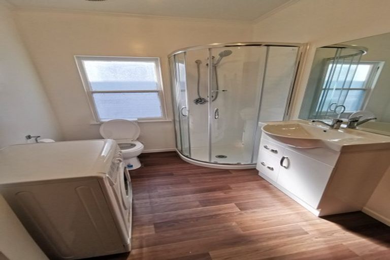 Photo of property in 19 George Street, Thorndon, Wellington, 6011