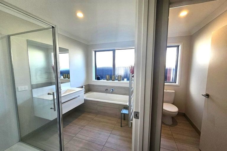 Photo of property in 15 Monaro Place, Papamoa, 3118