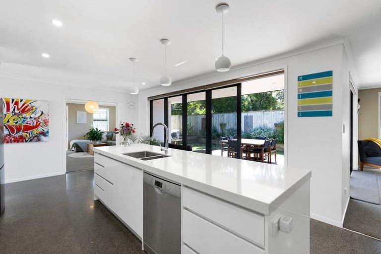 Photo of property in 93e Clemow Road, Fitzroy, New Plymouth, 4312