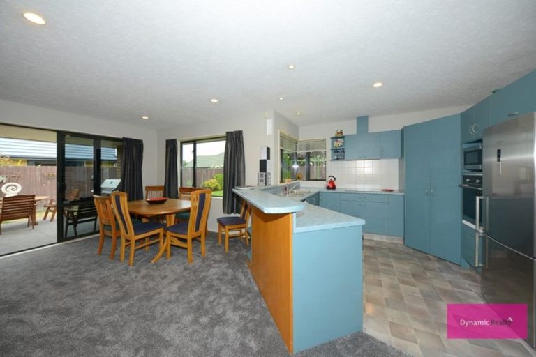Photo of property in 111 Inwoods Close, Parklands, Christchurch, 8083
