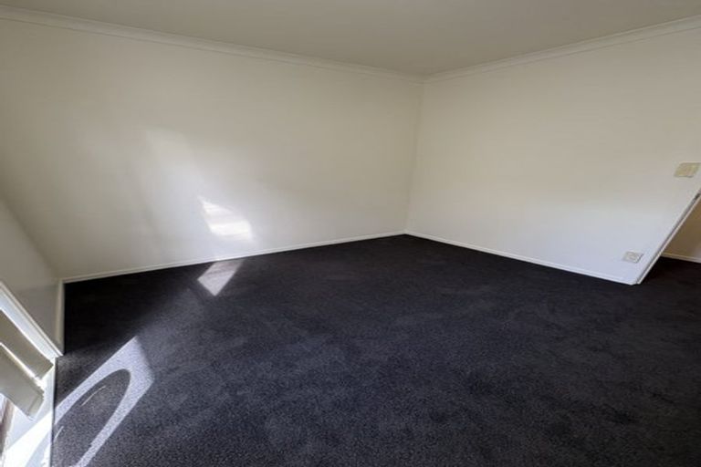 Photo of property in 2a Charlenne Close, Ranui, Auckland, 0612