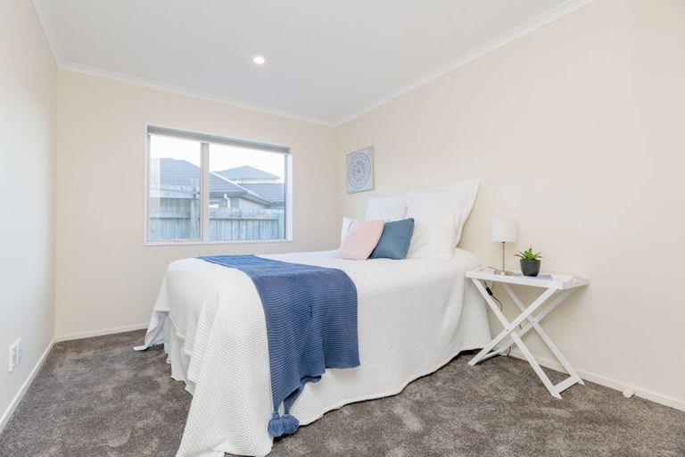 Photo of property in 4 Montego Place, Grenada Village, Wellington, 6037