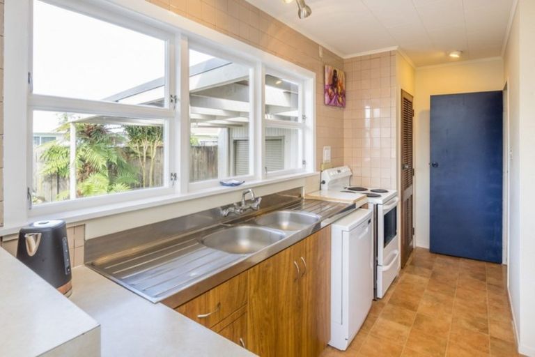 Photo of property in 76a Kennedy Drive, Levin, 5510