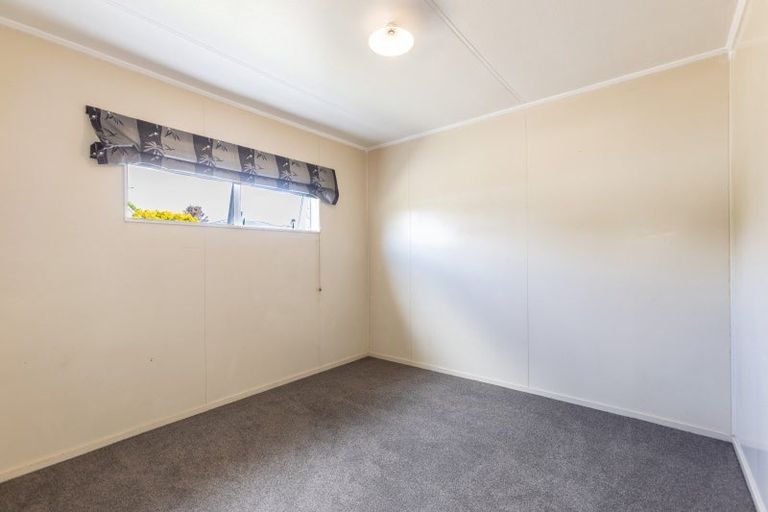 Photo of property in 41 Atkinson Street, Woodville, 4920