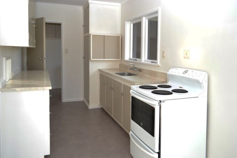 Photo of property in 31 Bill Hercock Street, Pirimai, Napier, 4112