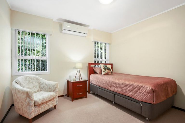 Photo of property in 6 The Anchorage, Sunnyhills, Auckland, 2010
