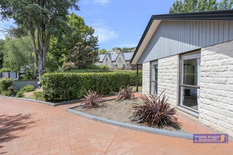 Photo of property in 6 Holmcroft Court, Cracroft, Christchurch, 8022