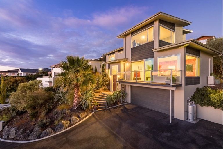 Photo of property in 14 Zeehaen Place, Britannia Heights, Nelson, 7010