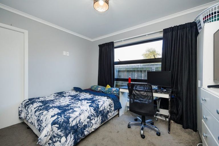 Photo of property in 9a Belvedere Crescent, Takaro, Palmerston North, 4412