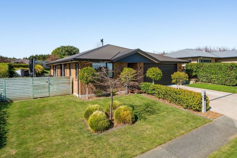 Photo of property in 3 Brompton Close, Richmond Heights, Taupo, 3330