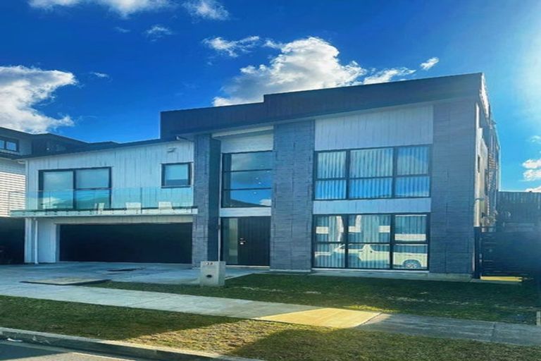 Photo of property in 28 Bendridge Street, Flat Bush, Auckland, 2019