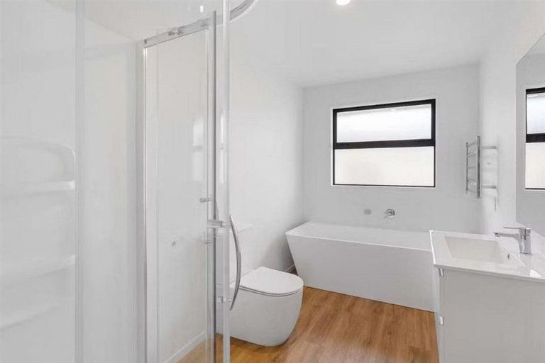 Photo of property in 2 Wulfstan Lane, Rolleston, 7614