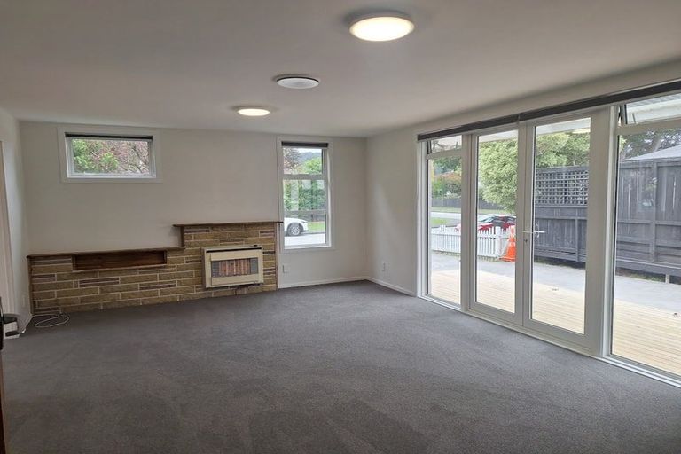 Photo of property in 15 Matuku Street, Heretaunga, Upper Hutt, 5018