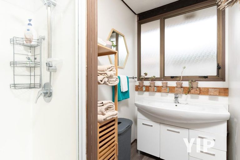 Photo of property in 30 Pukerua Beach Road, Pukerua Bay, 5026