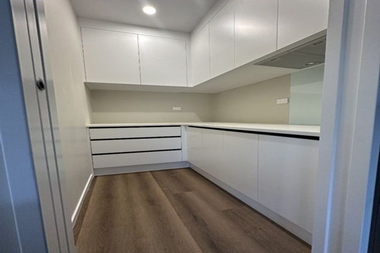 Photo of property in 28 Bendridge Street, Flat Bush, Auckland, 2019