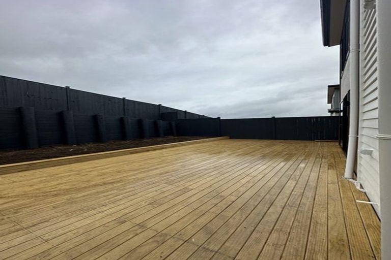 Photo of property in 28 Bendridge Street, Flat Bush, Auckland, 2019