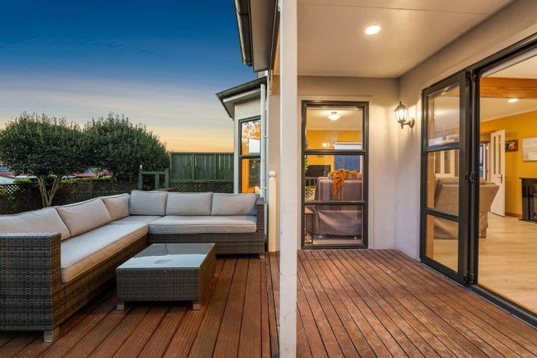 Photo of property in 43 Thelma Place, Lynmore, Rotorua, 3010