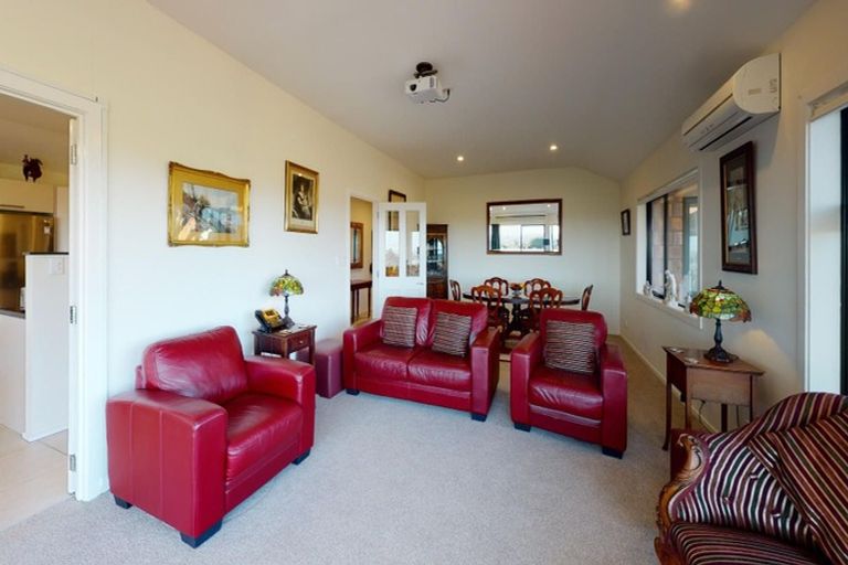 Photo of property in 25 Cracroft Drive, Putiki, Whanganui, 4500