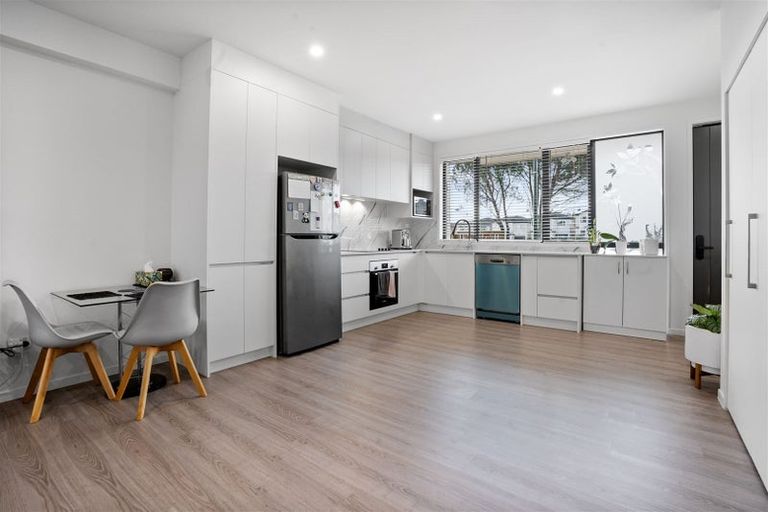 Photo of property in 10 Karoro Road, Flat Bush, Auckland, 2019