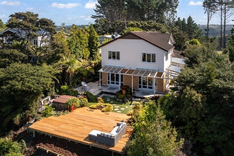 Photo of property in 391 Paremoremo Road, Paremoremo, Auckland, 0632