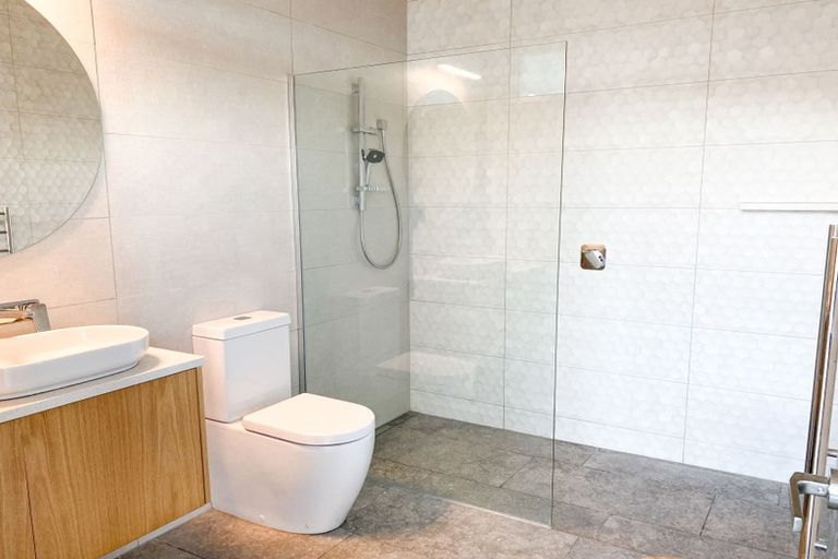 Photo of property in 22a Glendevere Terrace, Redcliffs, Christchurch, 8081