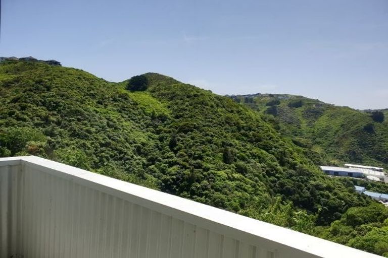 Photo of property in 3/4 Narbada Crescent, Khandallah, Wellington, 6035