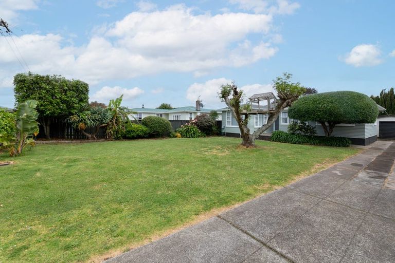 Photo of property in 13 Matapouri Road, Mangere Bridge, Auckland, 2022