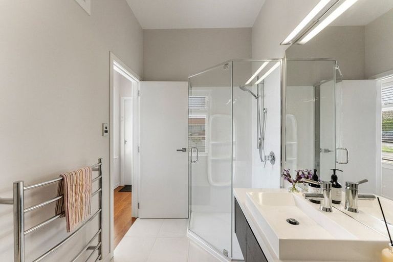 Photo of property in 56 Doone Street, Lynmouth, New Plymouth, 4310