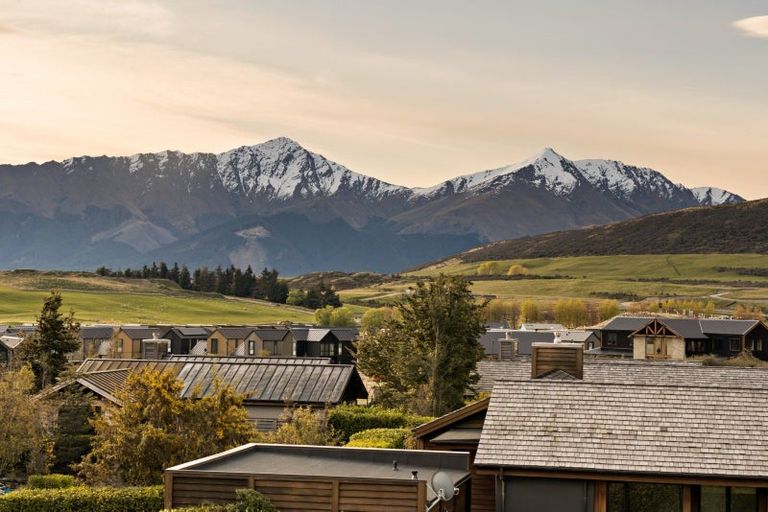 Photo of property in 9 Rannoch Drive, Jacks Point, Queenstown, 9371