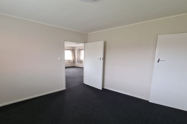 Photo of property in 2/7 Chapel Street, Papakura, 2110