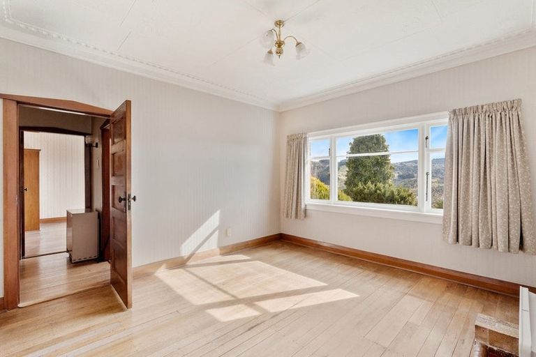 Photo of property in 32 Mornington Road, Balaclava, Dunedin, 9011