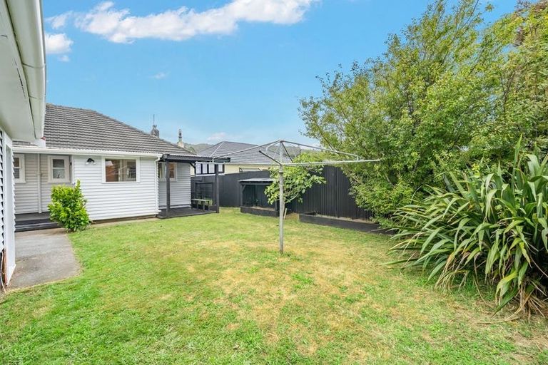 Photo of property in 62 Main Road, Wainuiomata, Lower Hutt, 5014