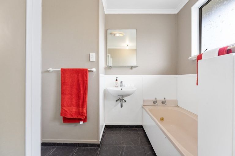 Photo of property in 1 Jupiter Street, Milson, Palmerston North, 4414